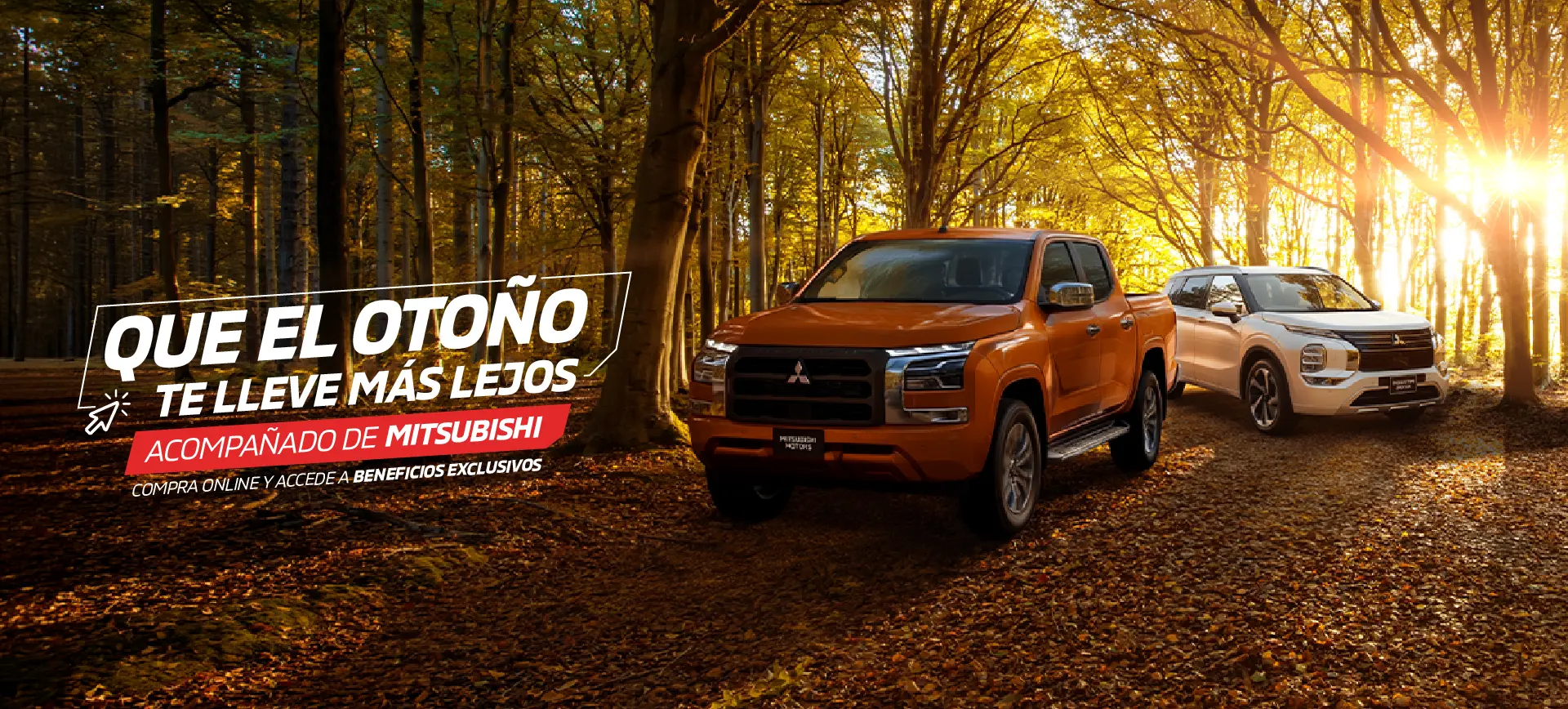 Dos camionetas en un bosque en pleno otoño