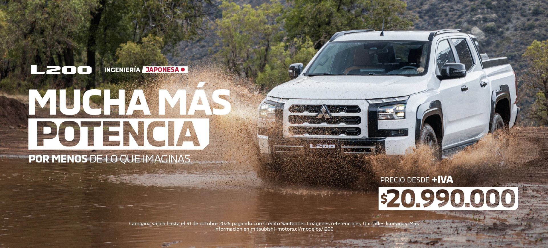 Camioneta color blanco, avanzando en un camino con agua y barro